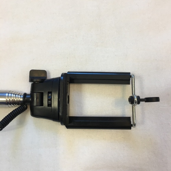 ibiZ Telescoping Selfie Stick - Picture 4 of 4